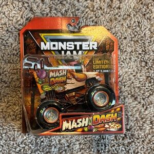 Monster Jam Mash Dash Limited Edition Thanksgiving Food Truck 1/64 scale